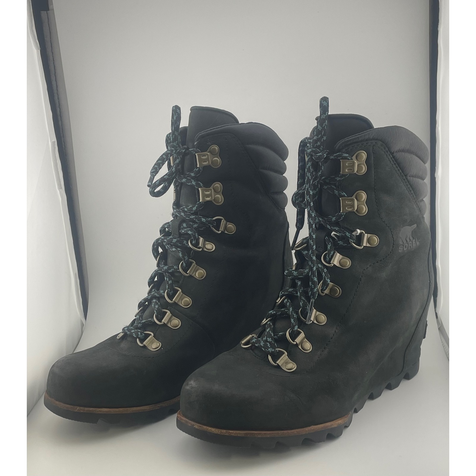 Sorel Black Suede Leather Wedge Lace Up Hiking Boots Women's Size 10 Euc Booties